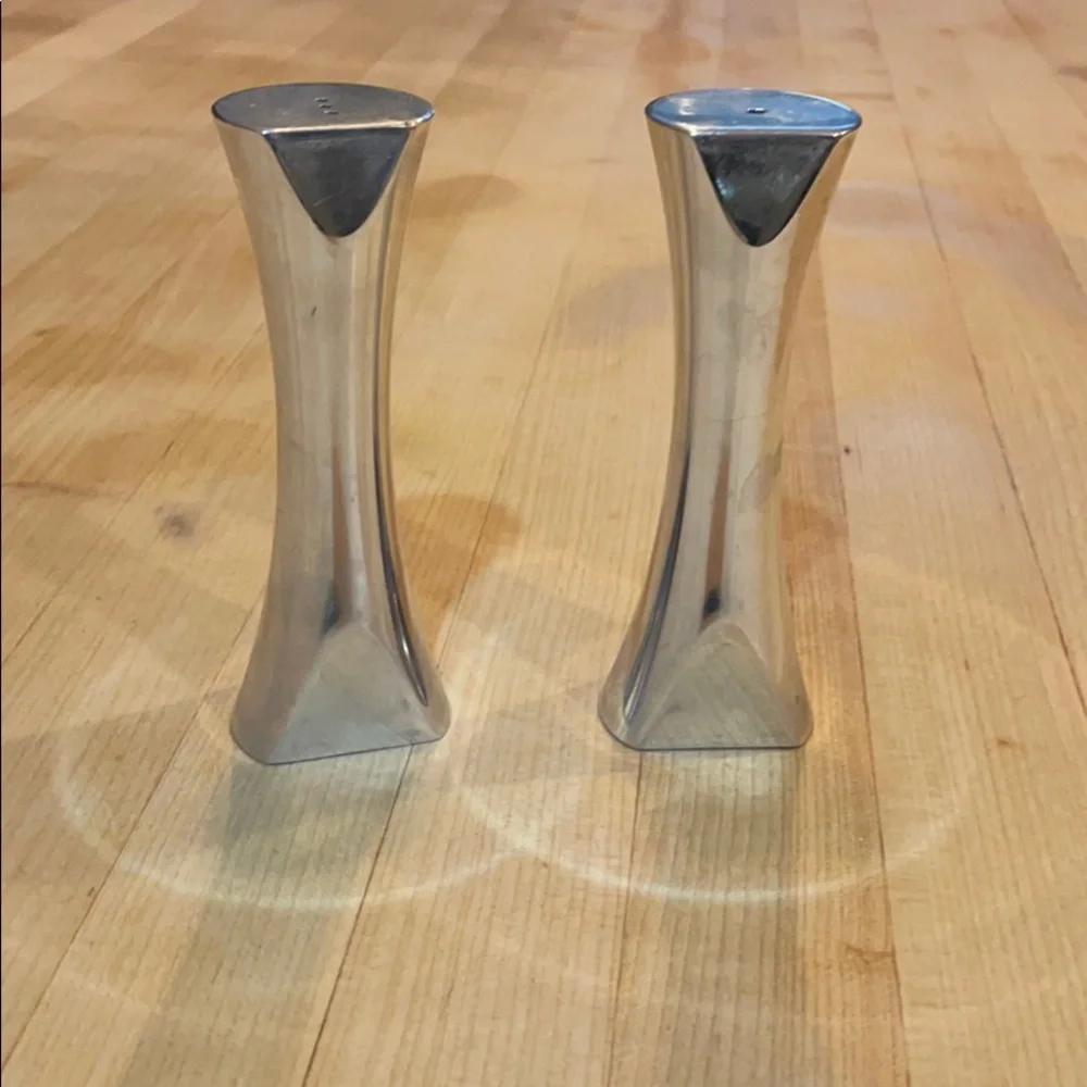 Nambe Kissing Salt and Pepper Shakers